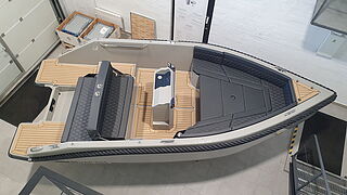 Silver Yacht - Silver 555