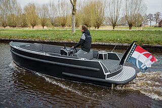 Van Vossen - E-Tender 650