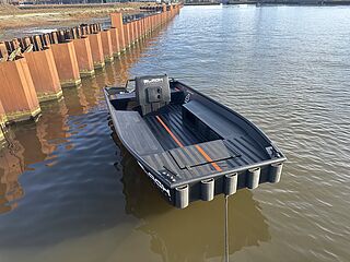 Black Workboats - BJ 500 PRO23