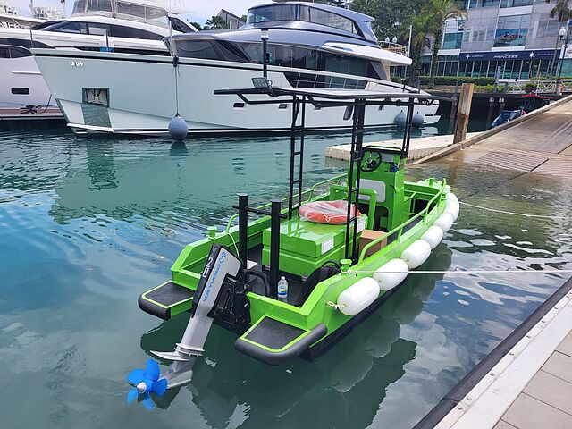 Five Aluminium Boat & Engineering - E018 Centurion