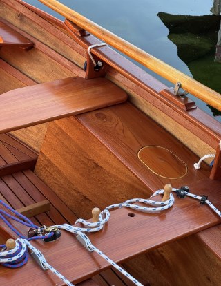 Handmade - Sailing Dinghy