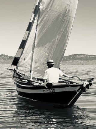 Handmade - Sailing Dinghy
