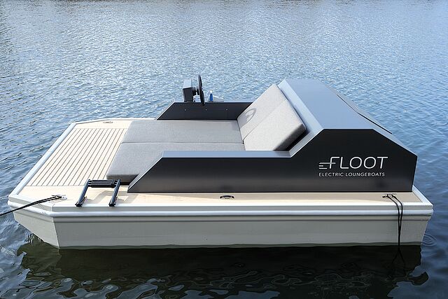 Floot Concepts - EF25 Lounge Boat