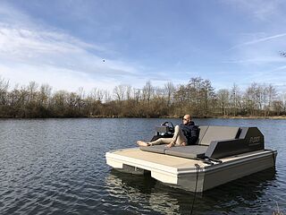 Floot Concepts - EF25 Lounge Boat