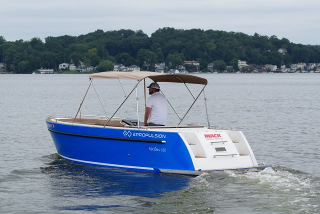 Maxima Boats - 630