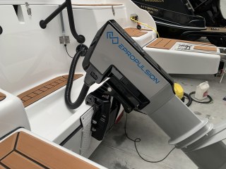 Corsiva Yachting - Coaster 600 DC