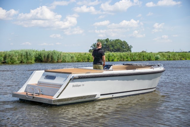 Reitdieper - 735 Tender