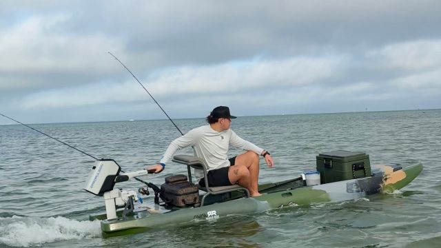 Kayak de pêche Kaku Kayak Guru 14