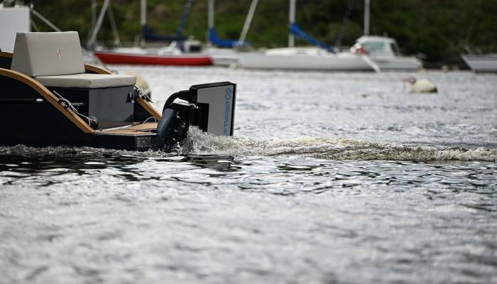 Flushing Outboard Motor: The Easiest Way to Flush Your Engine (with Videos)