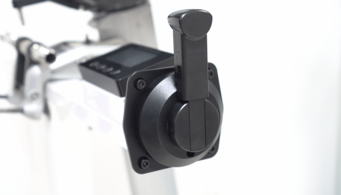 Electric Outboard Side Mount Control Offers More Flexibility