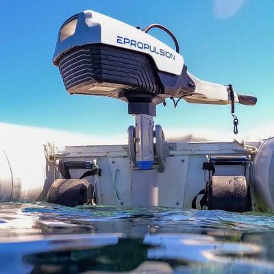 Outboard Motor Height Guide: Diagrams & Height Adjustment Tips