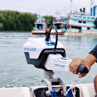 Kicker Motor Guide: All You Need to Know About Kicker Outboards