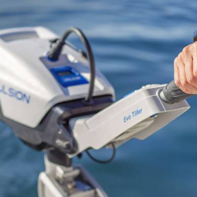 What is Tiller Outboard Motor & How Does It Work